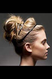 Cute Loose Bun Mom Hairstyles Hair Styles Long Hair Styles