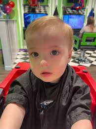 FREE MEN's HAIRCUTS !!!! Bring your FATHER , HUSBAND, SON, BROTHER I am  looking for a lot models to practice my men's fade haircut . I've been  doing hair for 8 years