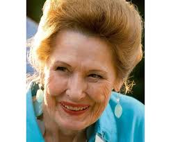 Lynn Dewitt's Instagram, Twitter & Facebook