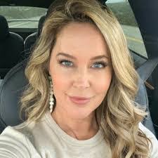 Deanna Seabolt's Instagram, Twitter & Facebook