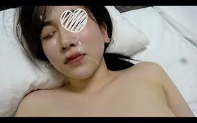 FC2PPV-2772071 Female college student from spring Reunion with Minami-chan  this time I asked him not to put it inside SEX a lot of facial cumshots at  the price