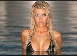 So the outline for this one is probably my favorite of the three. Athletes Wives On Twitter Jonathan Toews Girlfriend Lindsey Vecchione Http T Co 60byuiffjv