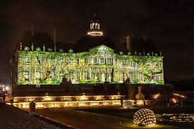 4€ pour les enfants et 6€ pour les adultes → bon plan : Feerie De Noel Au Chateau De Vaux Le Vicomte Paris Secret