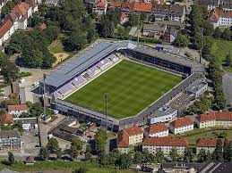 See full list on de.wikipedia.org Vfl Osnabruck Stadion An Die Bremer Brucke Estadios Estadio Futebol Esportes Coletivos