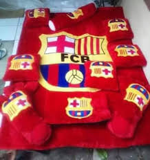 Karpet karakter ini terbuat dari bahan rasfur atau bahan karpet kualitas tinggi dan mempunyai tekstur yang lembut dan empuk sehingga sangat nyaman untuk digunakan untuk bersantai bersama keluarga. Daftar Harga Karpet Karakter Terbaru 2018 Toko Karpet Set Karakter Jakarta