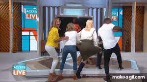 Iggy Azalea Gives A Twerking Tutorial & Spills Details About Guys Sliding  Into Her DM's! | Access on Make a GIF