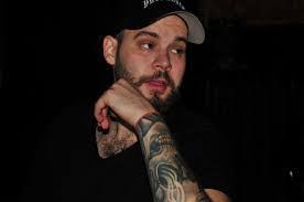 Aaron Demelo's Instagram, Twitter & Facebook