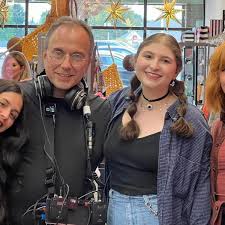 All smiles behind the scenes. Plus a rare look at me in makeup🤫 Photos:  @sharonvetalicephotography Location: @upscaleit