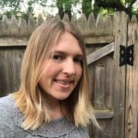 Emily Bisbee's Instagram, Twitter & Facebook