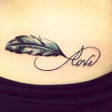 Lust auf ein feder tattoo? Tattoomotiv Mit Einer Feder Dem Schriftzug Love Und Einem Unendlich Zeichen Tattoo Ideen Unendlichkeitssymbol Tattoos Handgelenk Tattoos Fur Manner