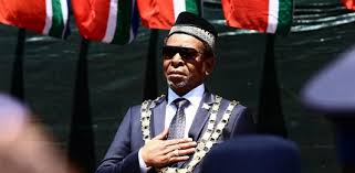 Please show some respect, you don't say king ''died'' king has fallen or some thing, in zulu ''inkosi. Zulu King Goodwill Zwelithini Dies Zalebs