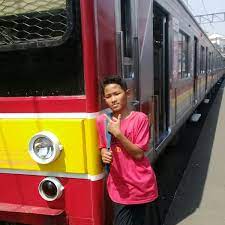 Gerak sosial (mobilitas sosial) adalah perubahan, pergeseran, peningkatan, ataupun penurunan status dan peran anggotanya. Contoh Saluran Mobilitas Sosial Pada Bidang Organisasi Profesi Adalah Brainly Co Id