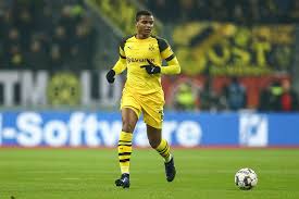 Akanji fifa 21 is 25 years old and has 2* skills and 3* weakfoot, and is right footed. Why Manuel Akanji Could Be The Man To Sort Out Arsenal Defensive Woes