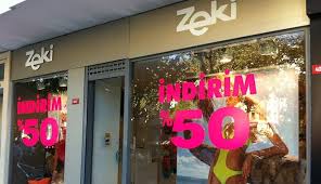 Adriana lima for zeki triko swim 2003. Zeki Triko Cadde Deki Magazasini Da Kapatti