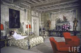 Inside Sophia Lorens Bedroom At Her 16th Century Roman Villa 1964 The 16th Century Villa Boasted 50 Rooms Including A Grand Gu Sophia Loren Carlo Ponti Home