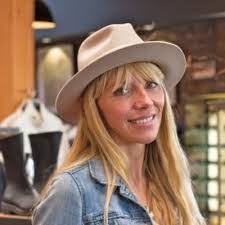 Tammy Vanwinkle's Instagram, Twitter & Facebook