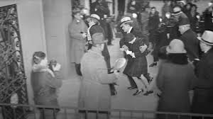 100% private and fully confidential. Why The Custody Battle For Young Gloria Vanderbilt Riveted Depression Era America History