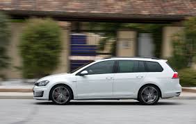 Der gtd variant richtet sich vor allem an familienväter die sich trotz nachwuchs nicht dem grauen alltag ergeben wollen. Volkswagen Golf Vii Gtd Variant Specs Photos 2015 2016 2017 2018 2019 2020 2021 Autoevolution