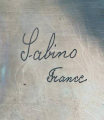 Marius-Ernest Sabino “Oursins” vase Electric-blue glass H. 19 cm D. 17 cm  Designed in 1925s Model 7003 [catalogue raisonné Sabino Maître Verrier de  l'Art Deco by Philippe Decelle] Engraved Sabino France #sabino #