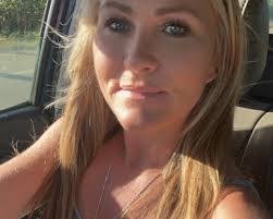 Tammy Raines's Instagram, Twitter & Facebook