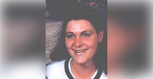 Julie Bonds's Instagram, Twitter & Facebook