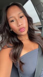 Allie Stratton's Instagram, Twitter & Facebook