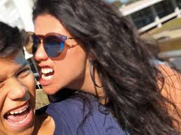 Após lipoaspiração, morre cantora gospel Fernanda...