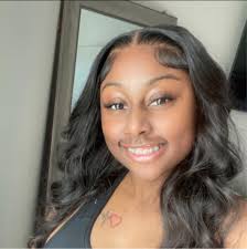 Rihanna you see dem toes? 😂 Badazz BOOSIE coming this Spring