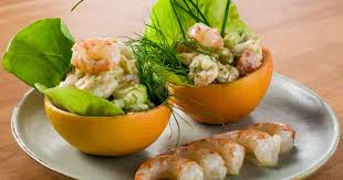 Recette De Pamplemousses Farcis A L Avocat Et Crevettes Zeste Recette Recette Alimentation Crevettes