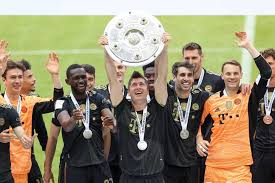 Kimmich hails record breaker lewandowski. Bayern Wrap Up Bundesliga Season With A 5 2 Win Over Augsburg Lewandowski Breaks Muller S Record Anytime Football