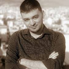 ΦΩΣ σε παλιές αστυνομικές υποθέσεις - *ENA AΞΙΟ ΤΕΚΝΟ ΤΗΣ ΔΗΜΟΣΙΟΓΡΑΦΙΑΣ ΣΤΟ ΠΛΑΙ ΤΗΣ ΑΓΓΕΛΙΚΗΣ ΝΙΚΟΛΟΥΛΗΣ......* Η ΦΥΣΙΟΓΝΩΜΙΑ ΤΟΥ ΕΙΝΑΙ ΛΙΓΟ-ΠΟΛΥ ΓΝΩΣΤΗ ΣΕ ΟΛΟΥΣ ΟΣΟΥΣ ΠΑΡΑΚΟΛΟΥΘΟΥΝ ΤΗΝ ΘΡΥΛΙΚΗ ΕΚΠΟΜΠΗ ΕΡΕΥΝΑΣ....ΤΟ ΟΝΟΜΑ ΤΟΥ