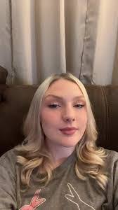 Mackenzie Burr's Instagram, Twitter & Facebook