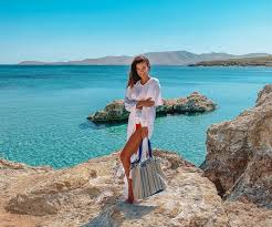 Κρυμμενοι θησαυροι | λημνοσ 2018ena channel greece. H Xristina Mpompa Se Diakopes Sth Lhmno Fwto Patras Events