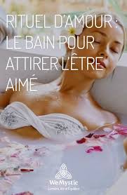 Rituel D Amour Le Bain Pour Attirer L Etre Aime Wemystic France Etre Aime Amour Amour A Distance