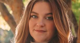 Maxine Edmonds's Instagram, Twitter & Facebook