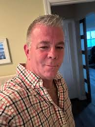 Single, 35, located in the St.Clair area. 24/7 single dad. I've been out of  the dating scene a few years by choice. Getting back in is another thing  though 😂