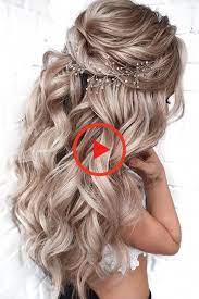 Great look for a boho or rustic wedding. 39 Pinterest Hochzeit Frisuren Ideen Pinterest Hochzeit Frisuren Lange Blonde Halfte Bis Losen Elegant Wedding Hair Hair Styles Long Hair Wedding Styles