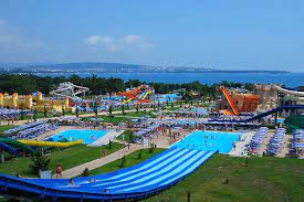 Он расположен на пляже алексино. Akvapark Zolotaya Buhta Gelendzhik Ceny Foto Video Rezhim Raboty