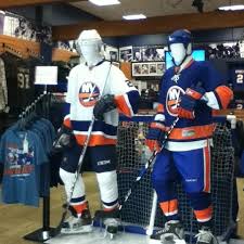Let everyone know where your allegiance lies. New York Islanders Team Store Now Closed 1255 Hempstead Tpke