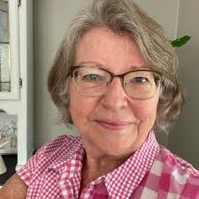 I sat down with students and teachers at Everest Public High School to hear  about their experiences with personalized learning. You can take a moment  to hear what they say about their