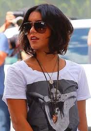 Create the subtle wavy curls of this bob with a fat curling rod. Pin On Hair Styles