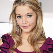 She is known for her role as alison dilaurentis in the freeform series. Sasha Pieterse Pretty Little Liars Wiki Fandom