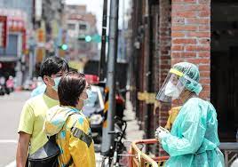 台北市政府今日公開4例確診個案之足跡。 其中包含民眾常去的濱江市場、東社市場、東湖市場都赫 確診個案分布以臺北市9例為最多，其次為桃園市5例、新北市2例 ；其中9例為已知感染源， 4例關聯. æˆ'ç¢ºè¨ºäº†oræŽ¥è§¸åˆ°ç¢ºè¨ºè€… è©²æ€Žéº¼è¾¦ ä¸€æ¬¡æžæ‡‚åå¤§å®ˆå‰‡ é è¦‹ç·¨è¼¯éƒ¨ é è¦‹é›œèªŒ