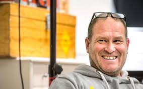 Rising tillbaka på skiva