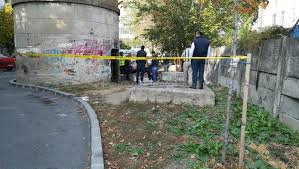 Soț, soție și soacra acestuia au fost uciși în propria lor casă. BÄƒuÅ£i Si DrogaÅ£i Doi BÄƒrbaÈ›i FÄƒrÄƒ AdÄƒpost Au Omorat Un Om Si I Au Incendiat Cadavrul Monitorul De Vrancea