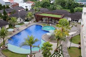 Tempat ini adalah saksi bisu perkembangan dunia keuangan di tanah air, maka tak heran banyak diantara penumpang layanan travel purwokerto berniat singgah di tempat ini untuk mencari infomasi tersebut. Hotels In Purwokerto Promo Cheap Deals Tiket Com