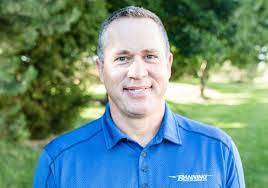 Jeff Yeary's Instagram, Twitter & Facebook