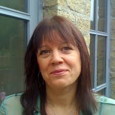 What is the rate of false negatives for fecal occult blood tests for bowel  cancer screening in the UK?