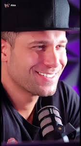 Alex Doane's Instagram, Twitter & Facebook