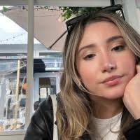 10 "Leslie Lagos" profiles